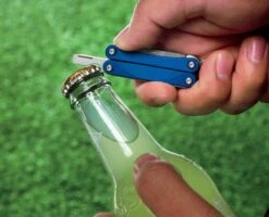 Leatherman Squirt PS4 Multi-Tools - Peg|-|Pince Multifonctions Squirt PS4 - Peg -Leatherman Depot Sales Store 831232 7E 7ELifestyle3