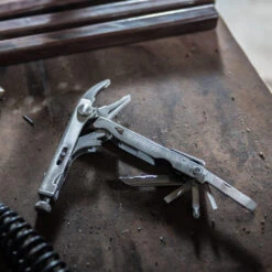 Leatherman Crunch Multi-Tool With Nylon Sheath -Leatherman Depot Sales Store LT68010201K Leatherman Crunch All Open