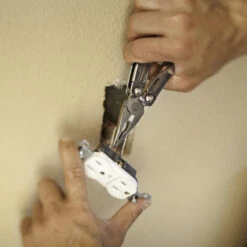 Leatherman Sidekick Multi-Tool With Nylon Sheath -Leatherman Depot Sales Store ltsidekick jaws2x1000